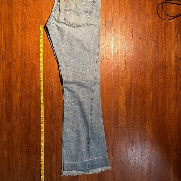 Levi's Light Blue Wide-Leg Frayed Hem Jeans - Women's - Picture 3 of 8